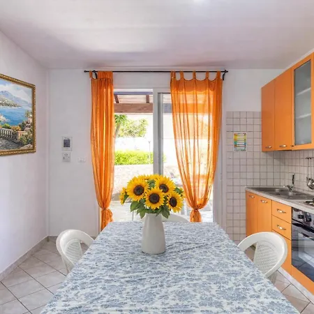 L' Arancio - Bilocale Con Giardino E Parcheggio Casa de Férias Marina Di Pescoluse
