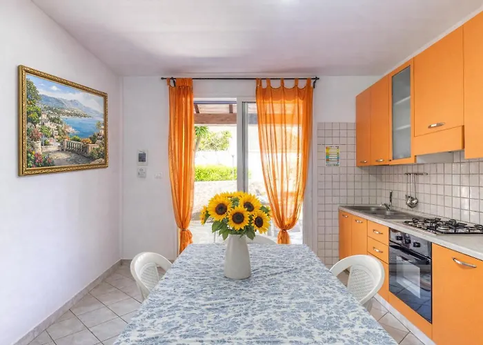L' Arancio - Bilocale Con Giardino E Parcheggio Ferienhaus Marina Di Pescoluse
